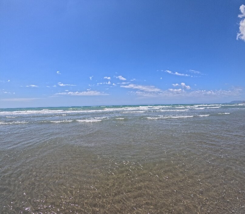 Fuorirotta Beach Club景点图片