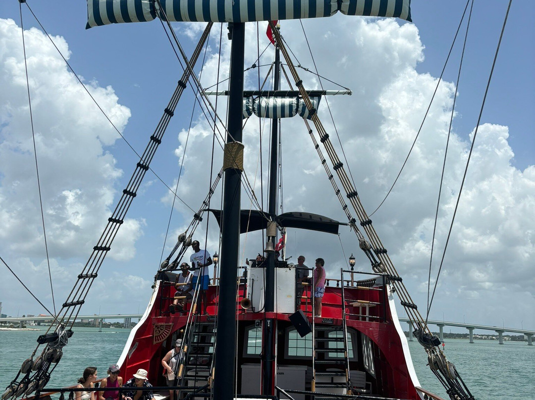 Captain Memo's Pirate Cruise景点图片