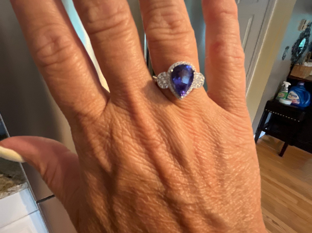 Diamonds International Bermuda-Somerset Village必去景点