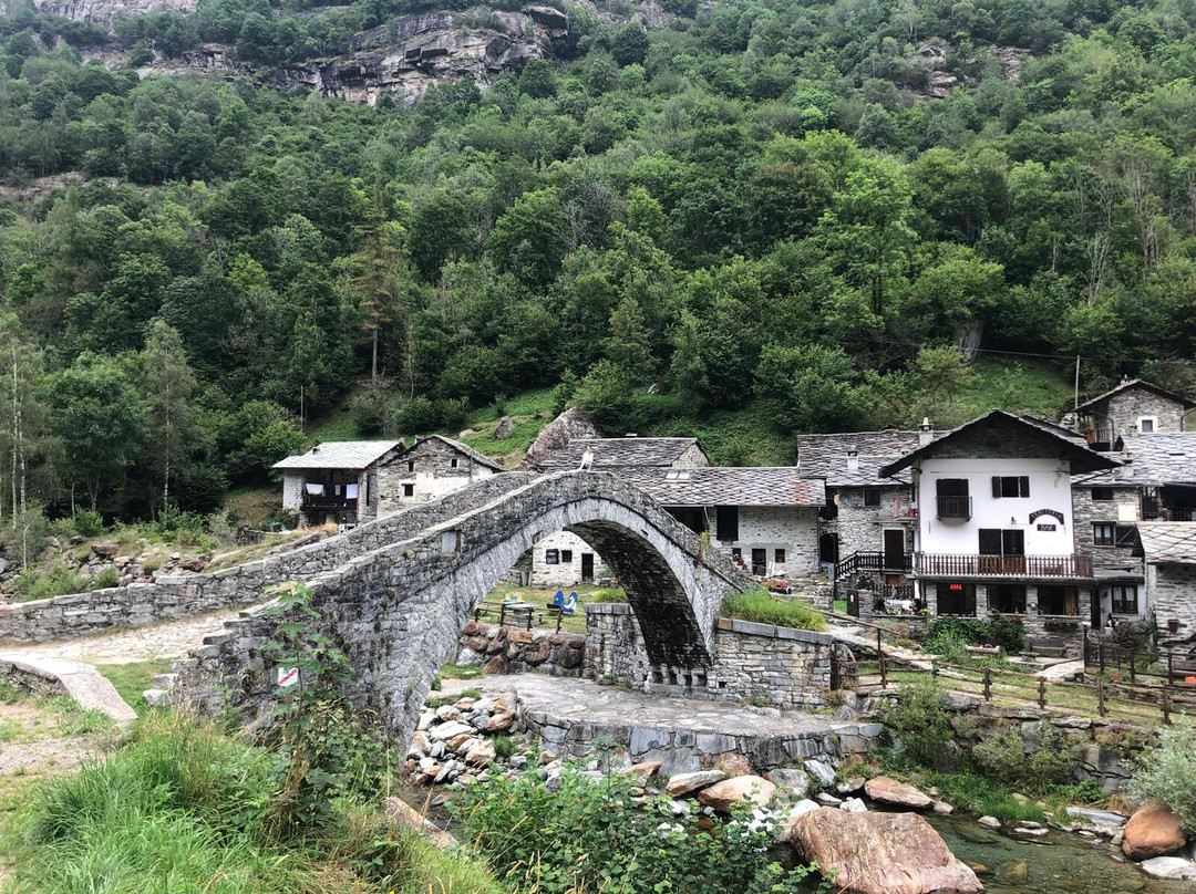 Cascata di Fondo景点图片