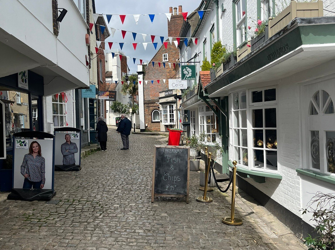 Lymington Harbour景点图片