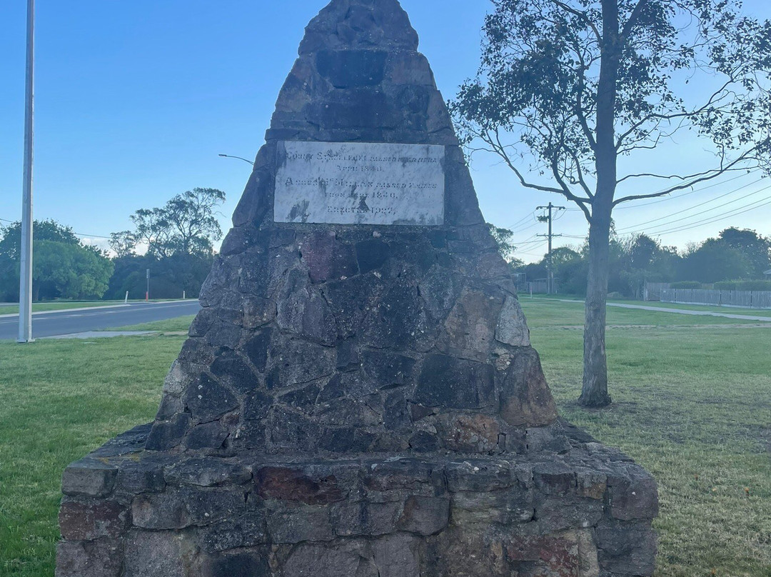 Strzelecki & Mc Millan Monument-Heyfield必去景点
