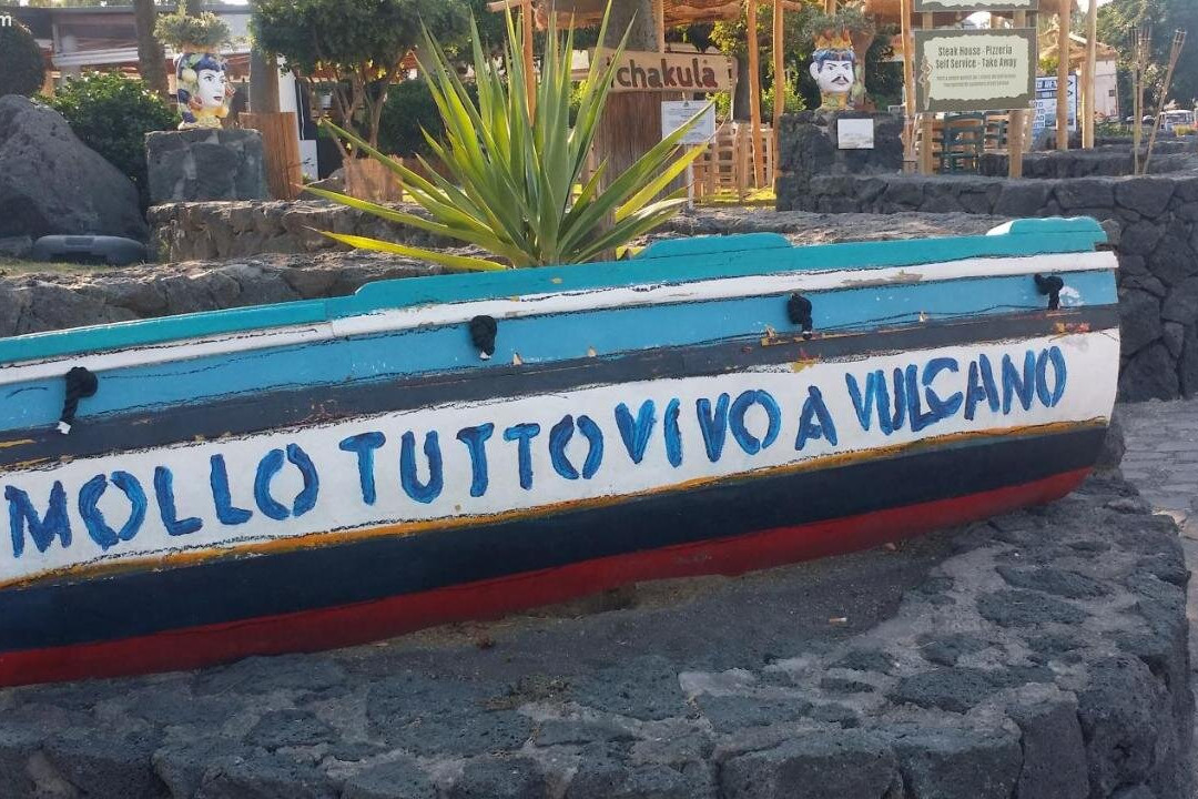 Vulcano Beach