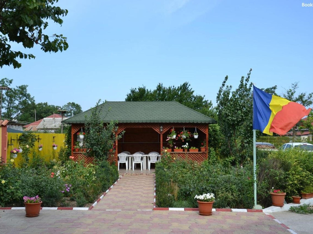 Casa Cu Flori Corbu主图