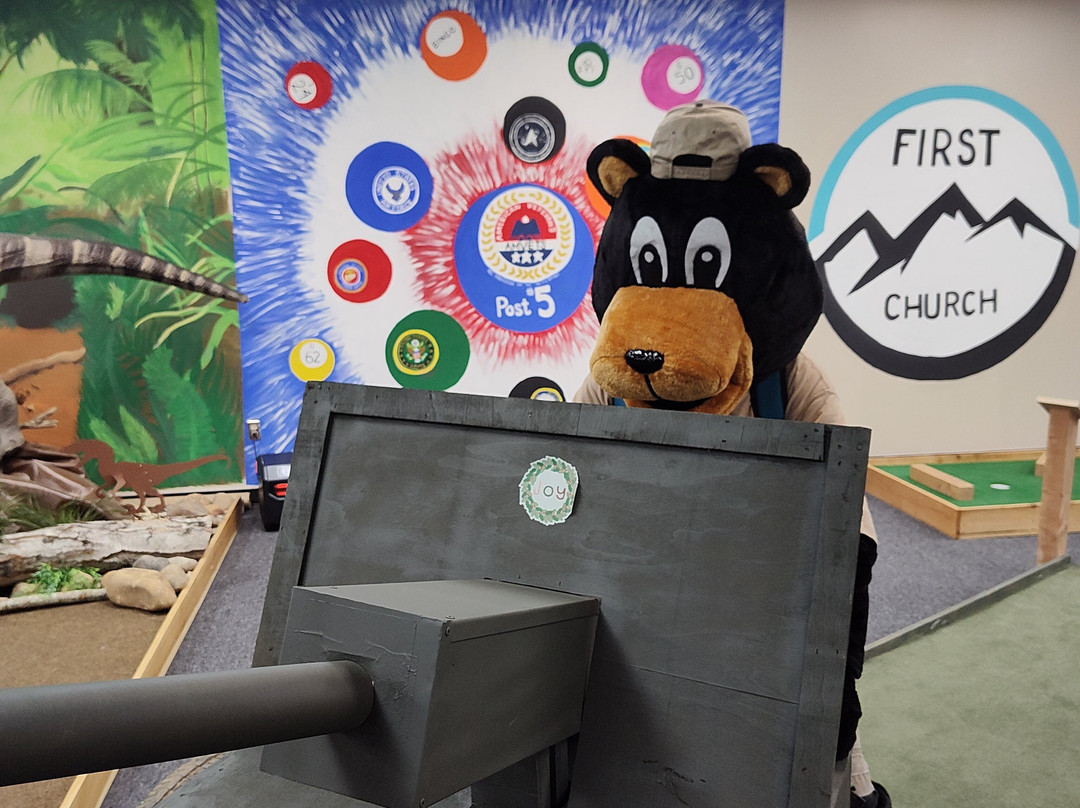 The Traveling Bear Indoor Mini Golf LLC景点图片