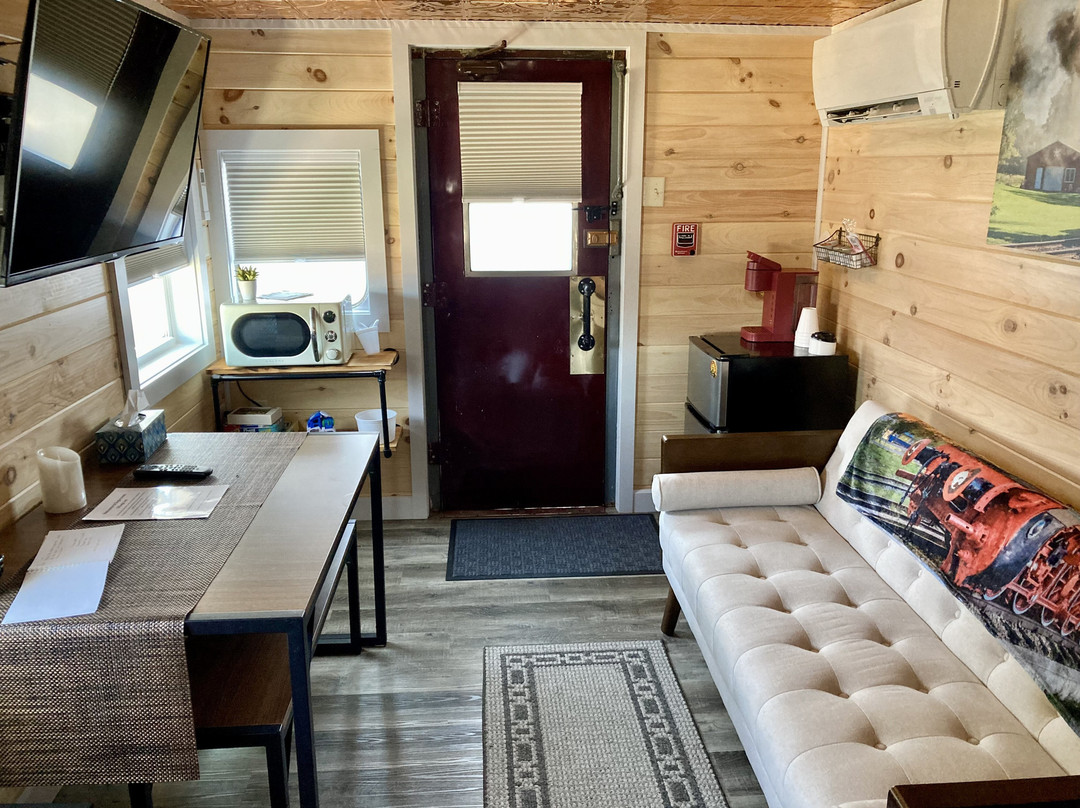 Sugarcreek Village Inn主图