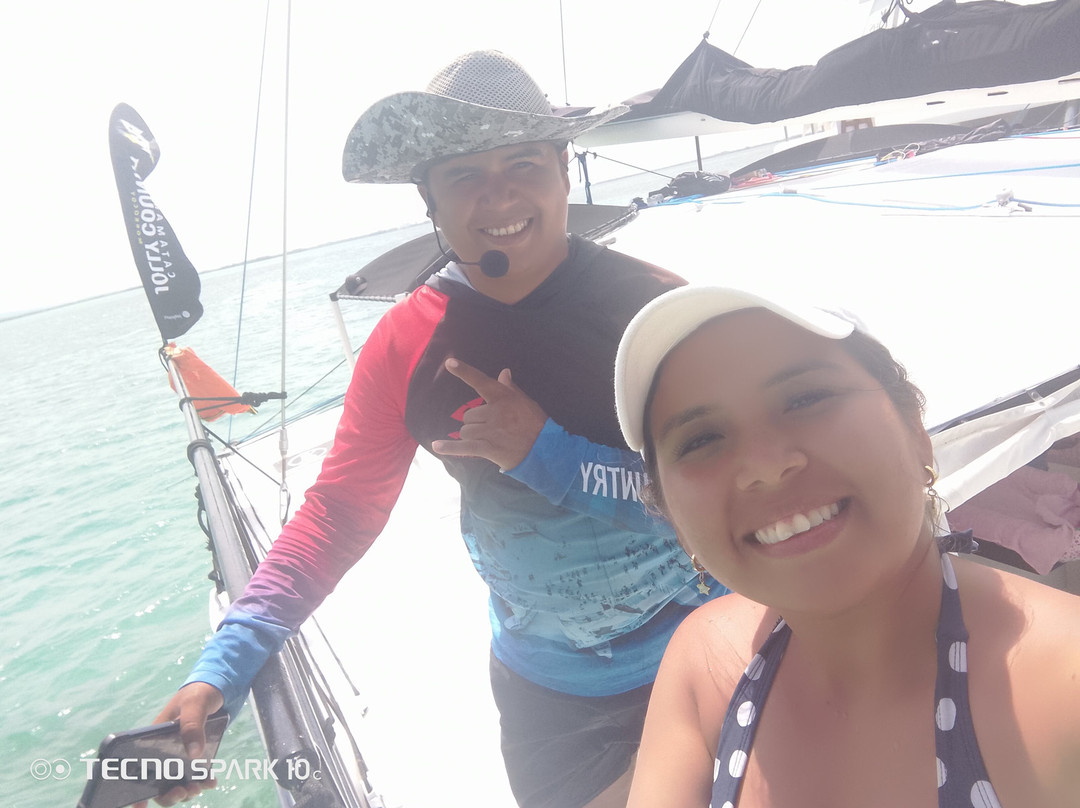 Catamaranes Jolly Country景点图片