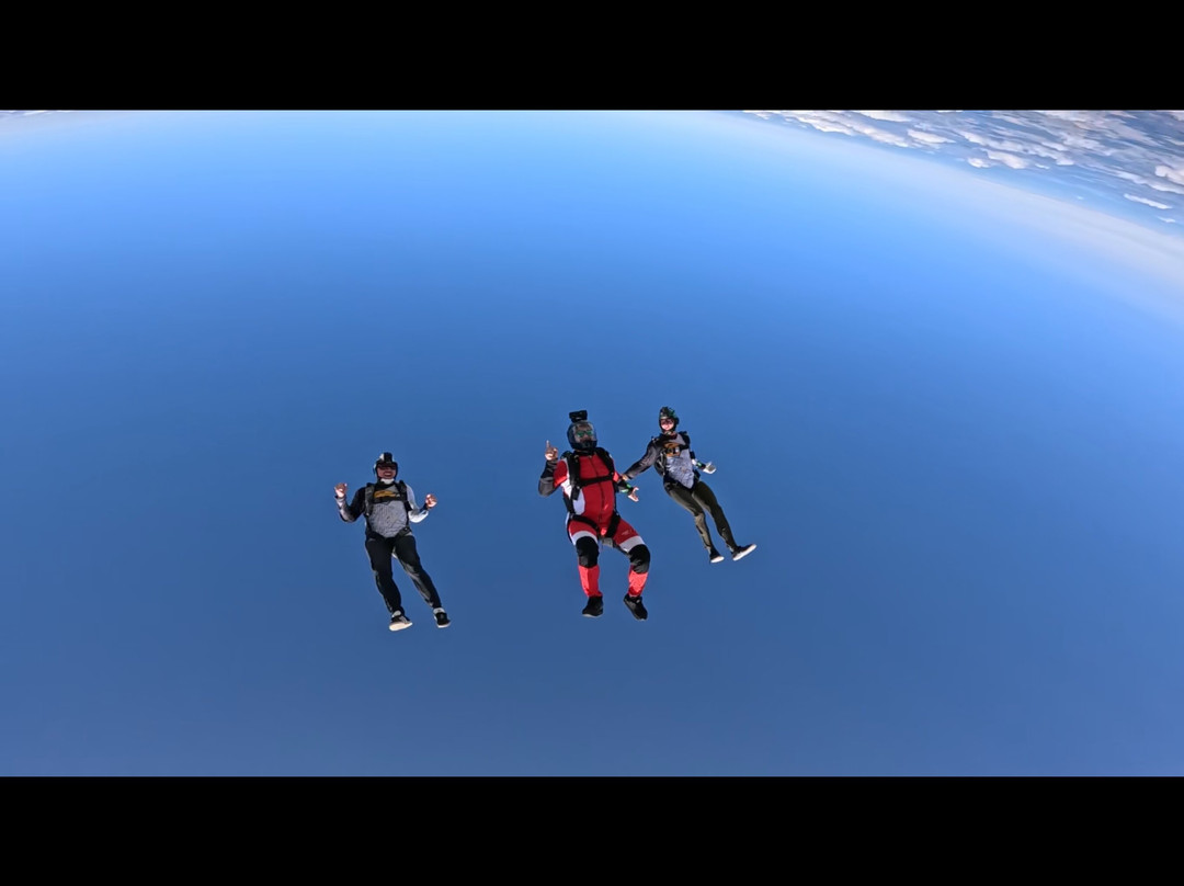 Aversi Faldskærms Club-哈斯莱乌必去景点