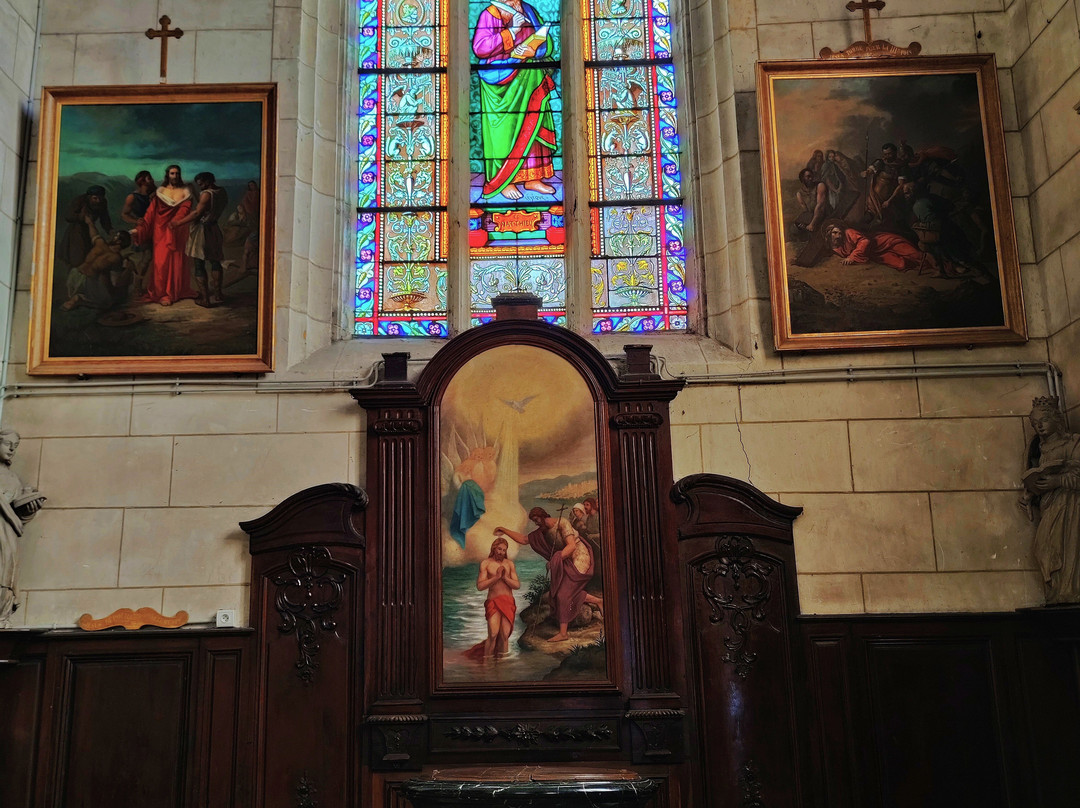 Eglise Saint-lubin De Brou-Brou必去景点