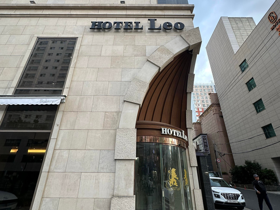 利奥酒店主图