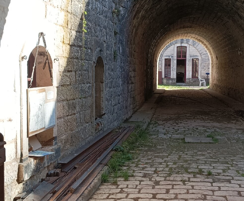 Le Fort de Jouy,-Commercy必去景点