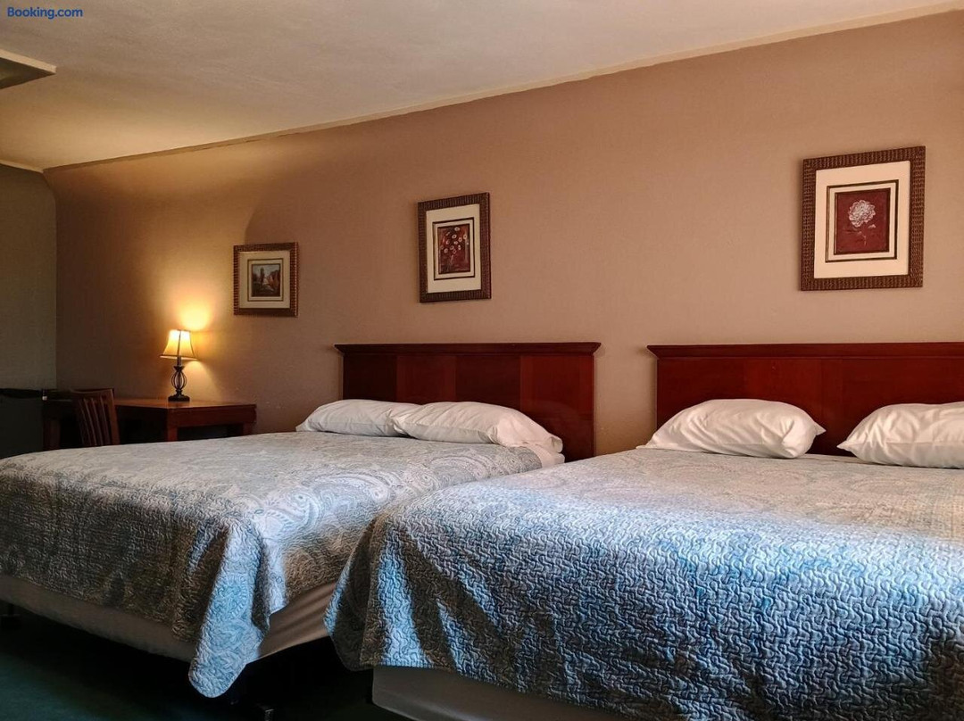 Sands Motel & Apartments