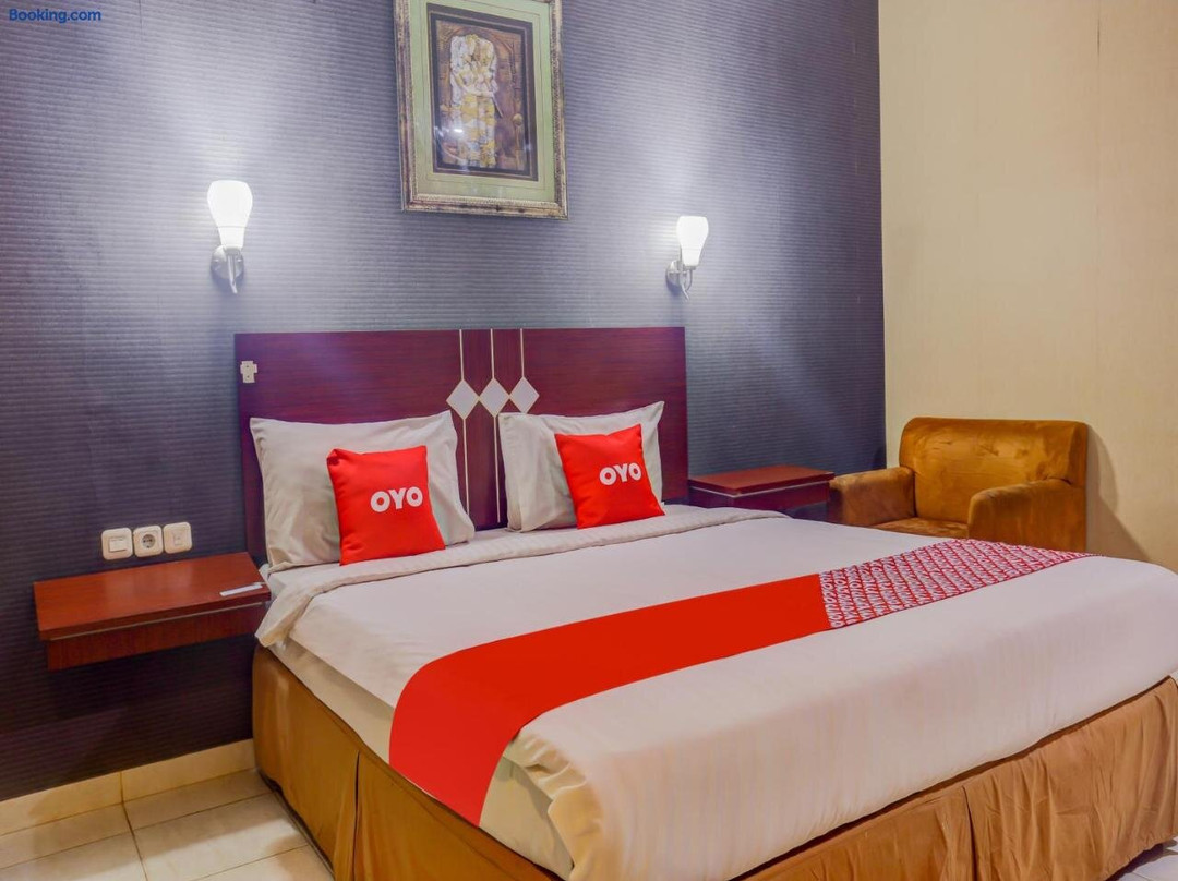 OYO 3936 Hotel Trisula Makassar主图