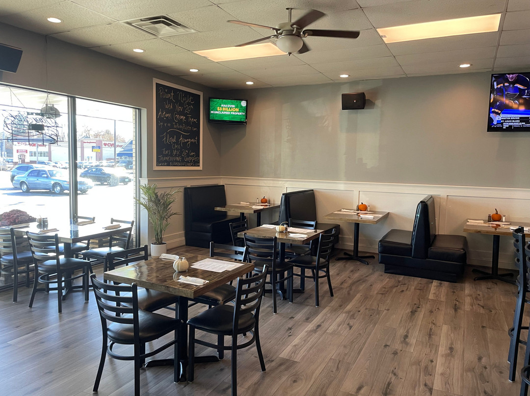 Escada Restaurant And Bar