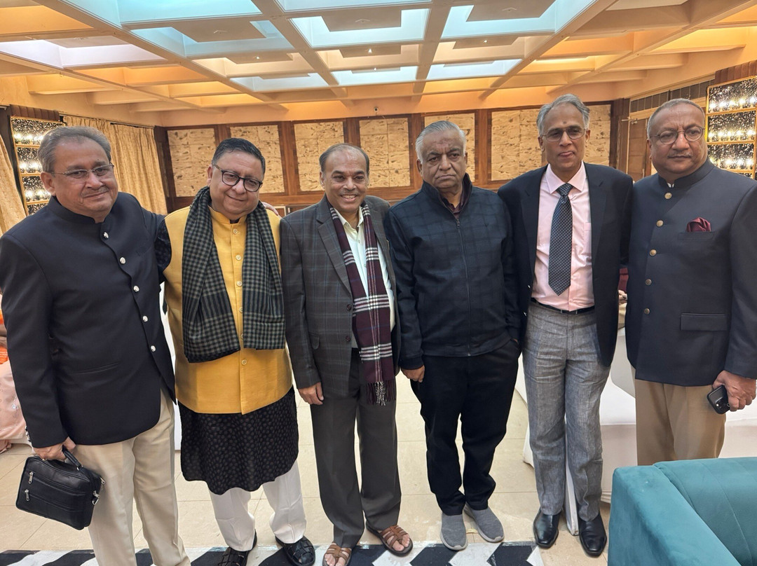 豪华大酒店主图