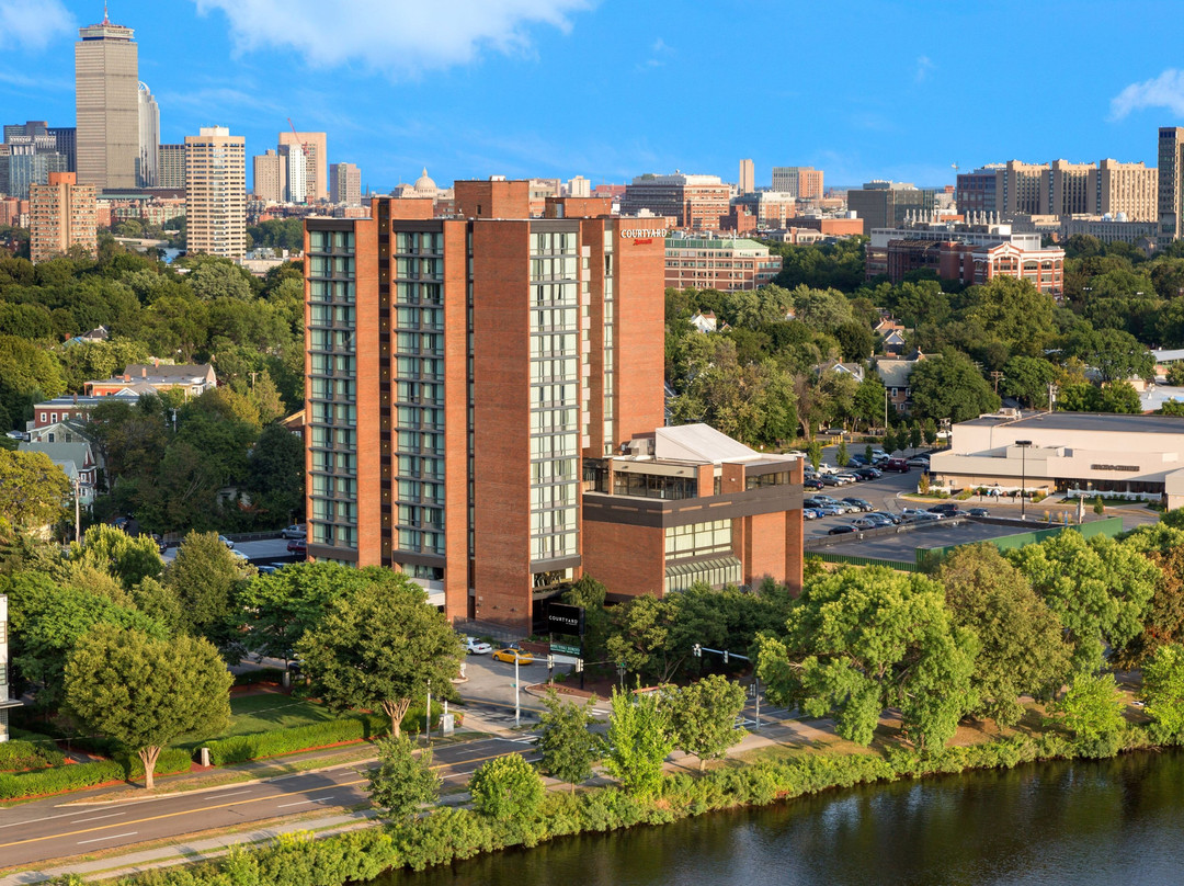 波士顿剑桥万怡酒店主图