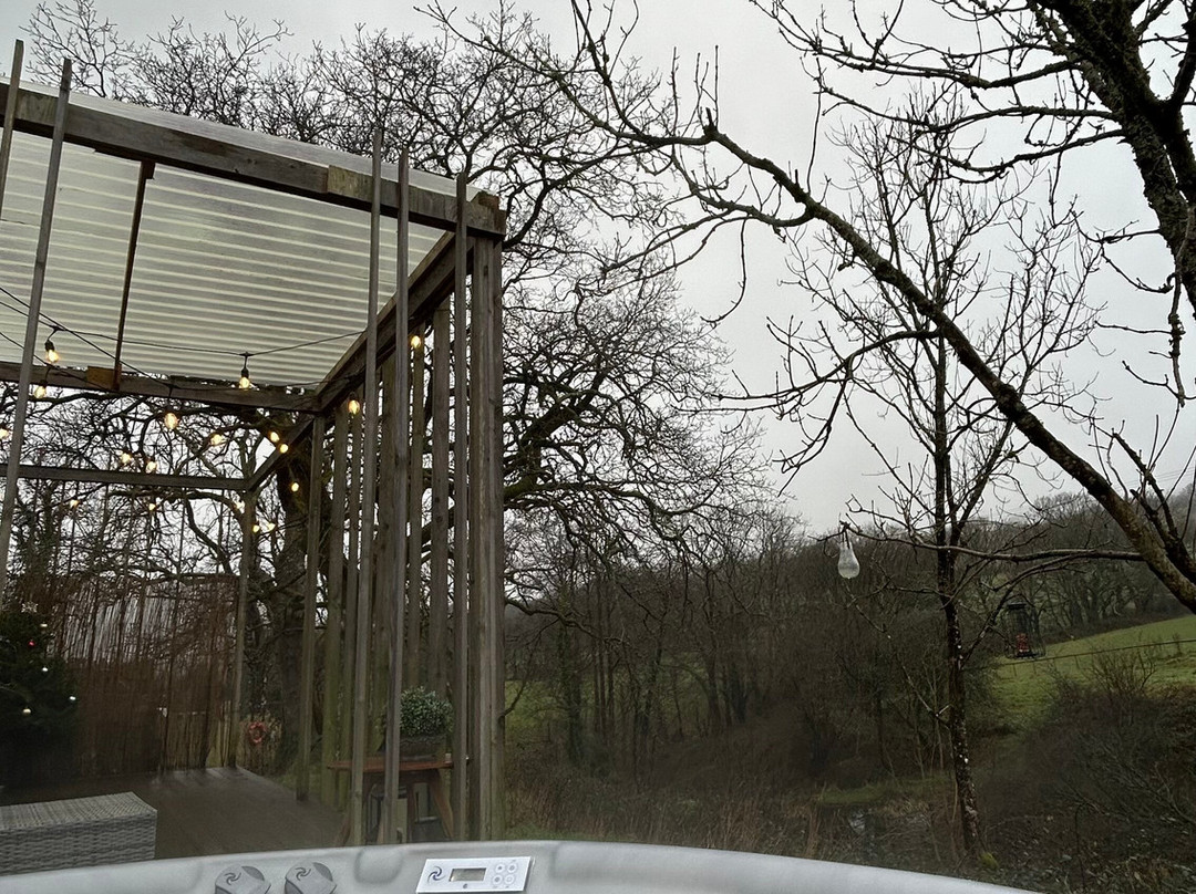 Pond View Lodges