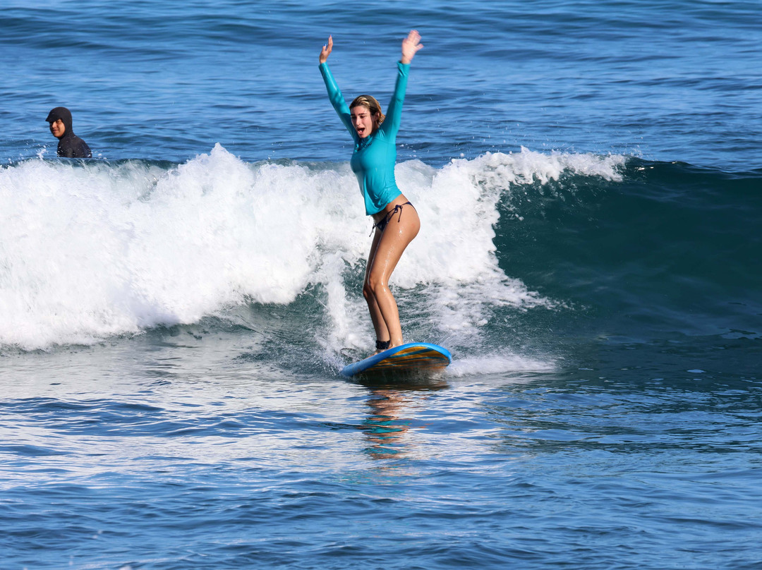 Rincon Surf School-吕康必去景点