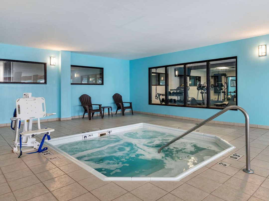 Comfort Inn & Suites主图