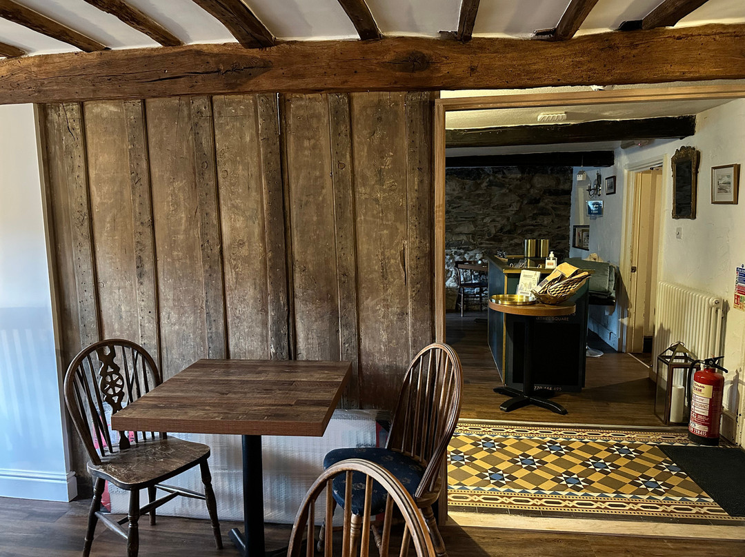 Coffee & Stays At Cartmel Square主图