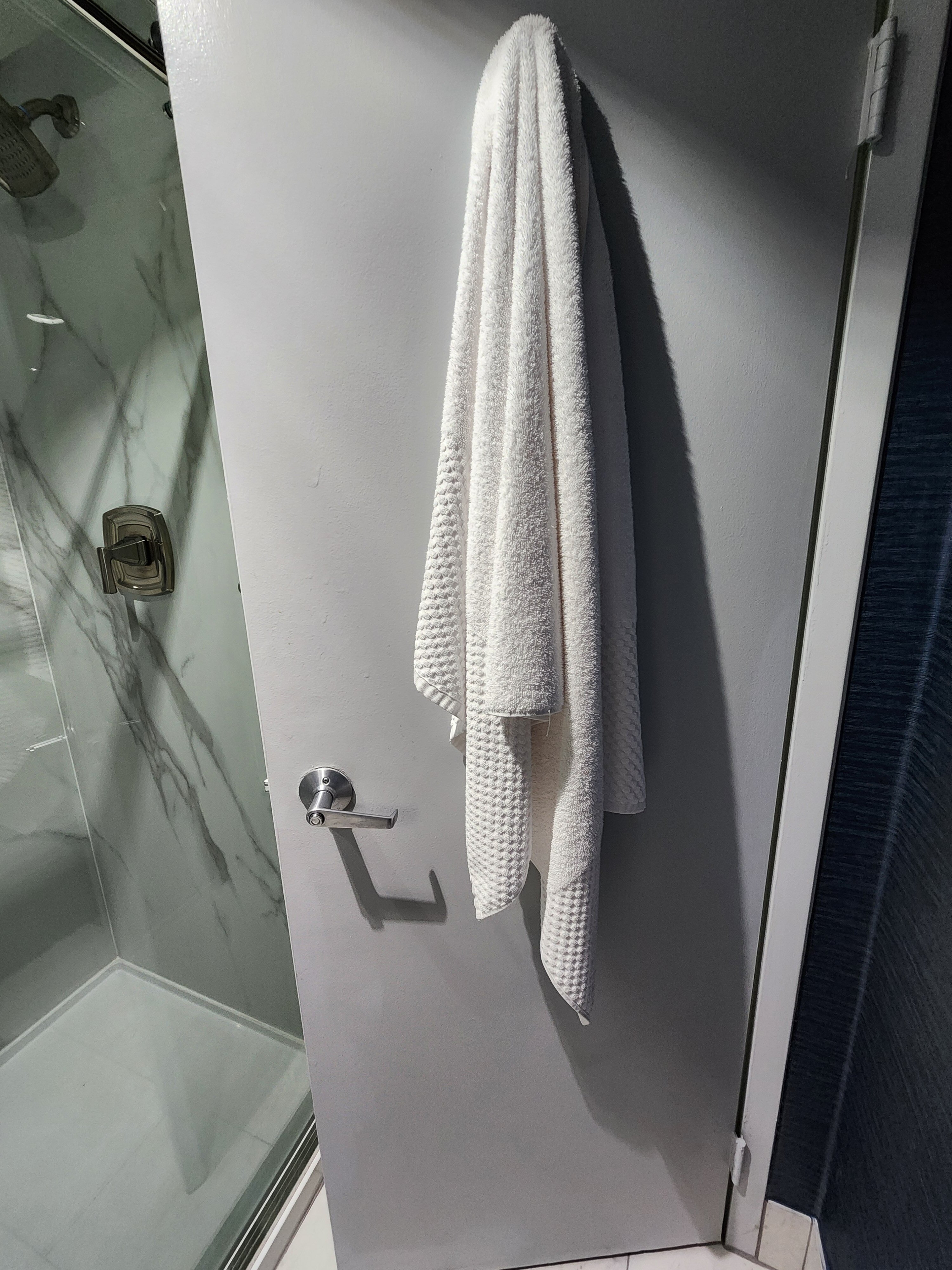 DoubleTree Suites by Hilton Hotel Dayton - Miamisburg-浴室
