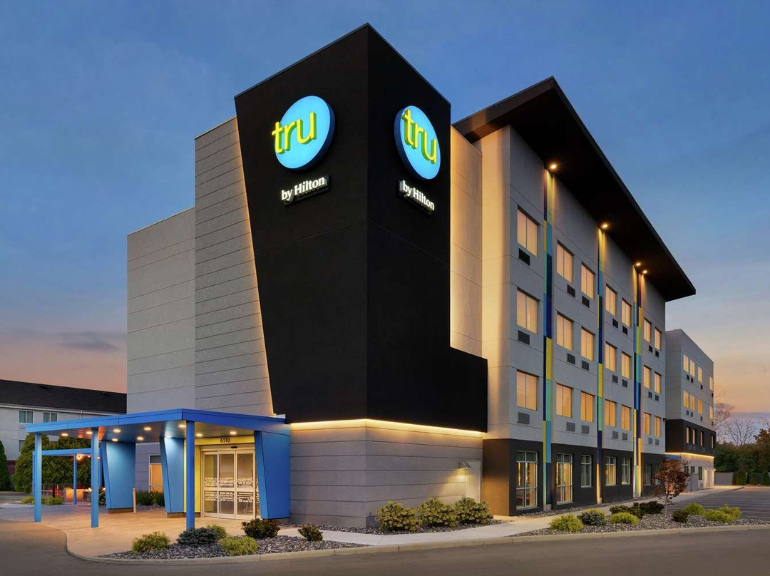 Tru by Hilton Sandusky