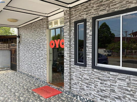 Oyo 90205 Bayu Sintok Motel