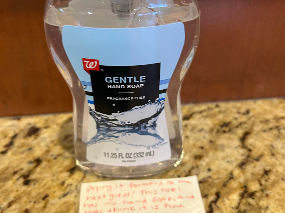 Long Creek Hotel主图