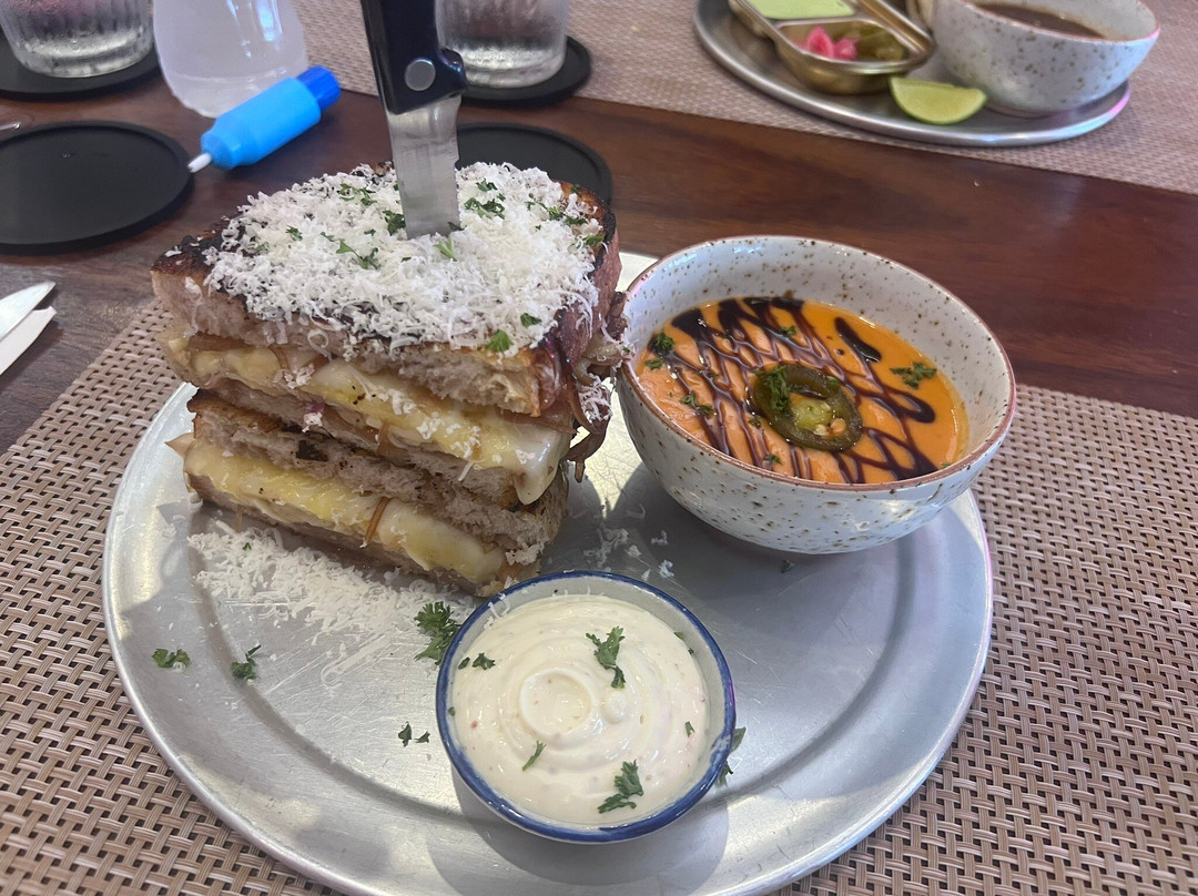Unni's Restaurant