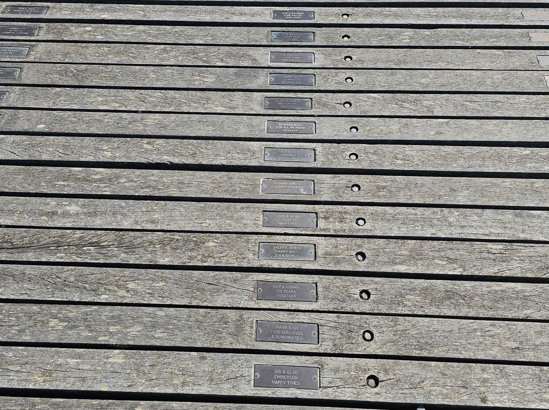 Swanage Pier景点图片