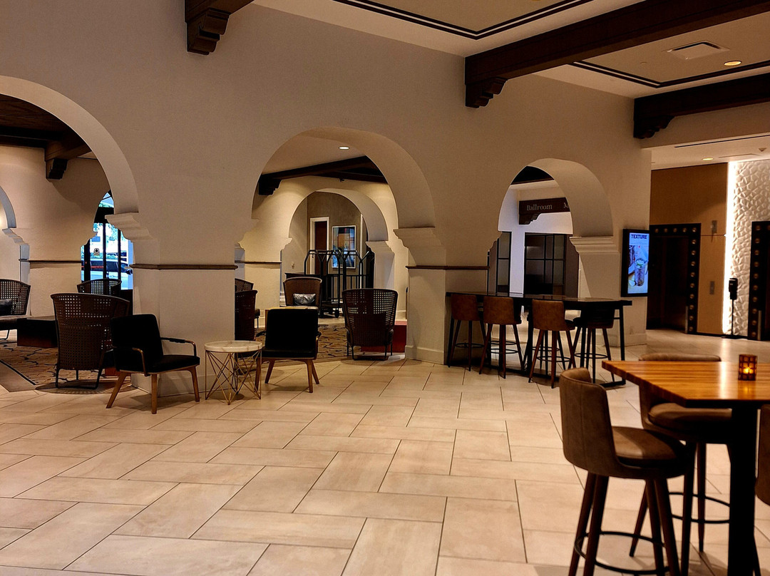 奥斯丁希尔顿逸林酒店主图