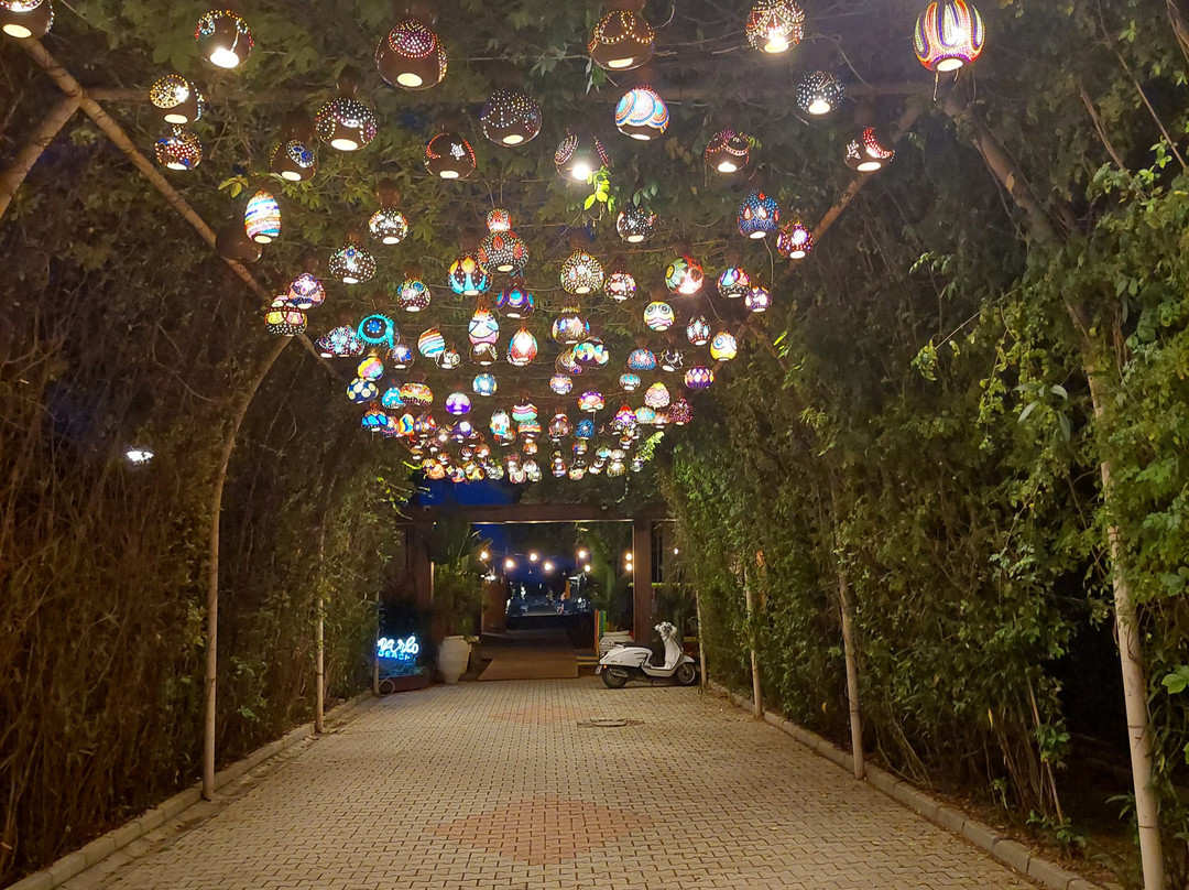 Blue Marlin Deluxe Spa & Resort主图