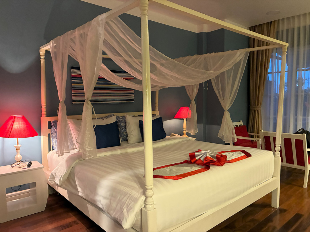 素馨皇宫酒店主图