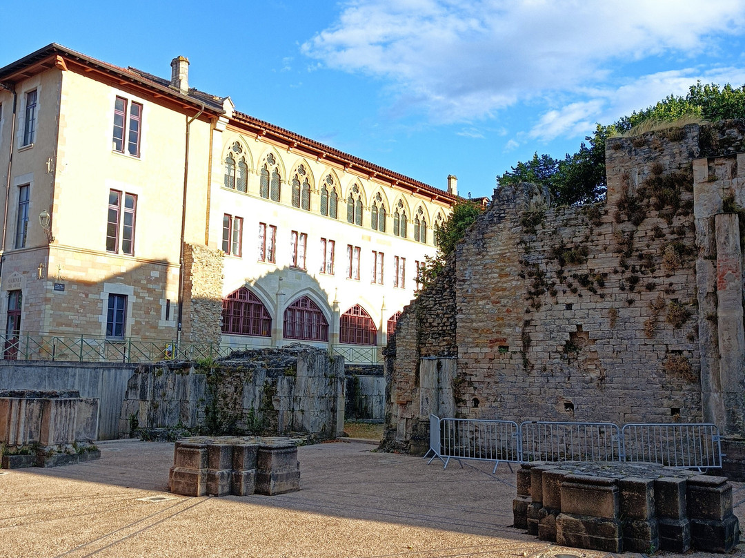 Maisons romanes à Cluny-Cluny必去景点
