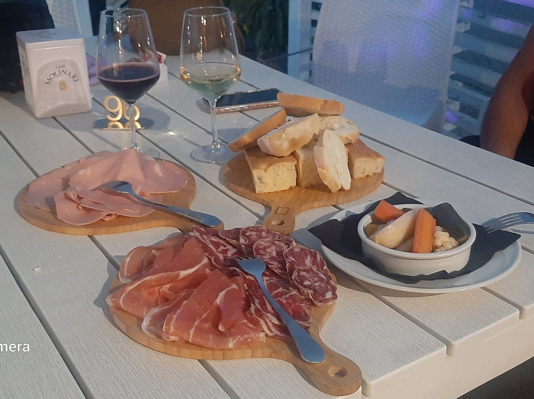 Azienda Agricola Bertinelli-Medesano必去景点