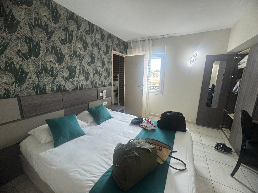 Holidays & Work Hotel主图