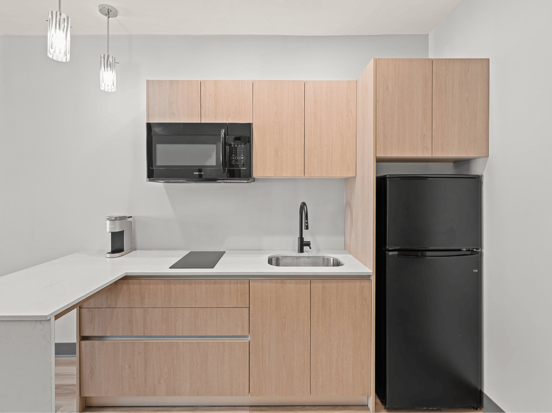 Home Inn & Suites - Regina Airport West主图