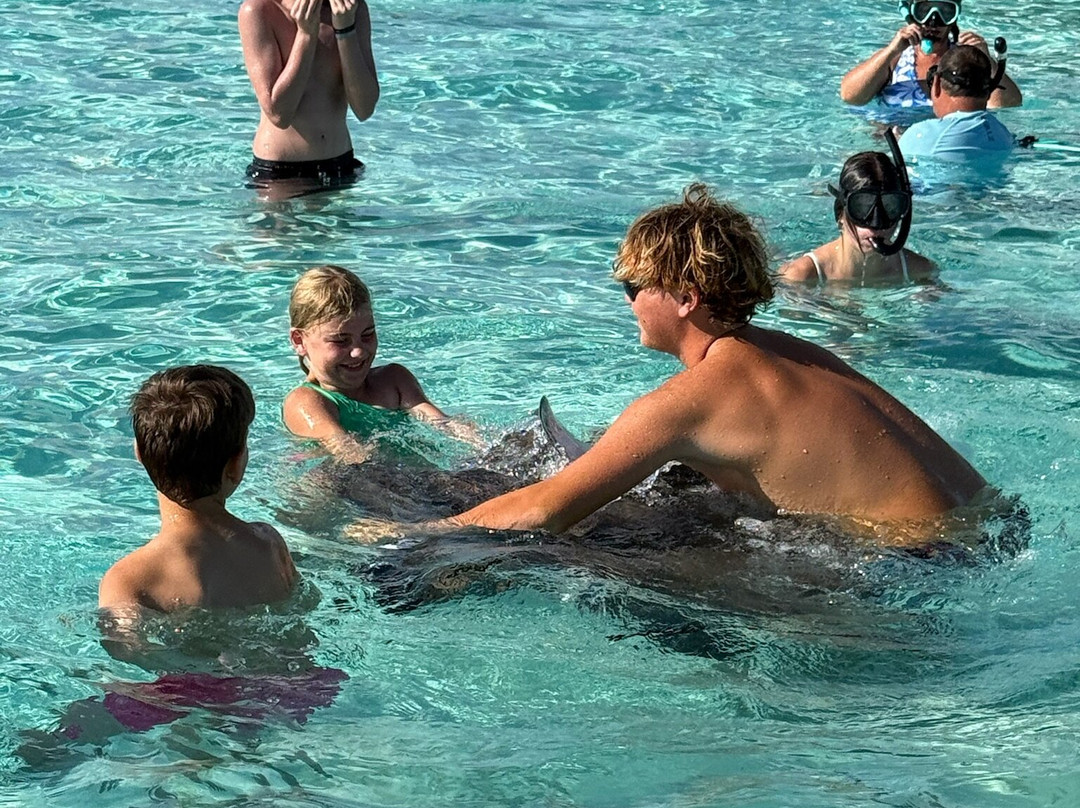 Blue Haven Charters-Rum Point必去景点