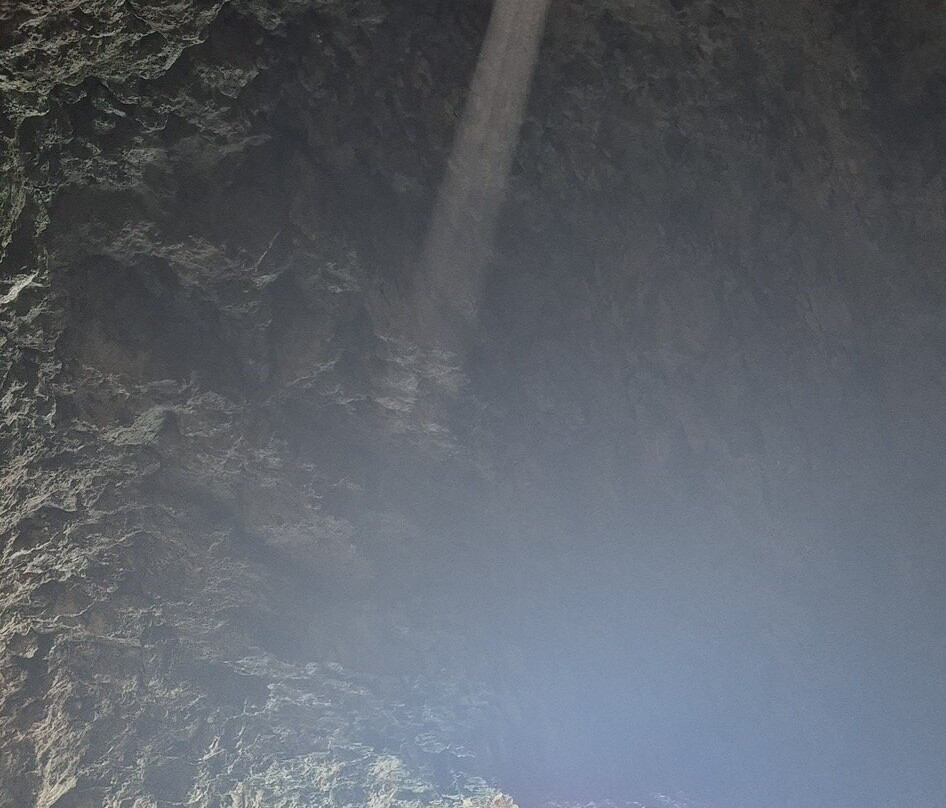 Green Cave-维斯必去景点