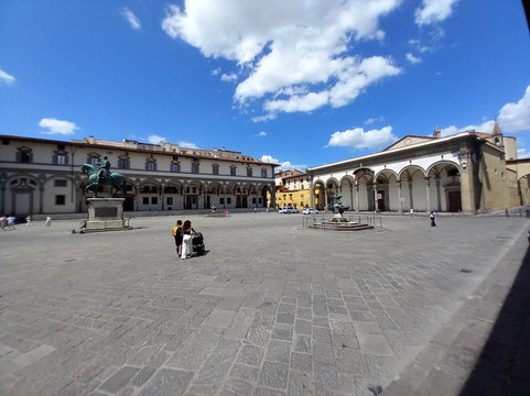 Piazza Della Santissima Annunziata-佛罗伦萨必去景点