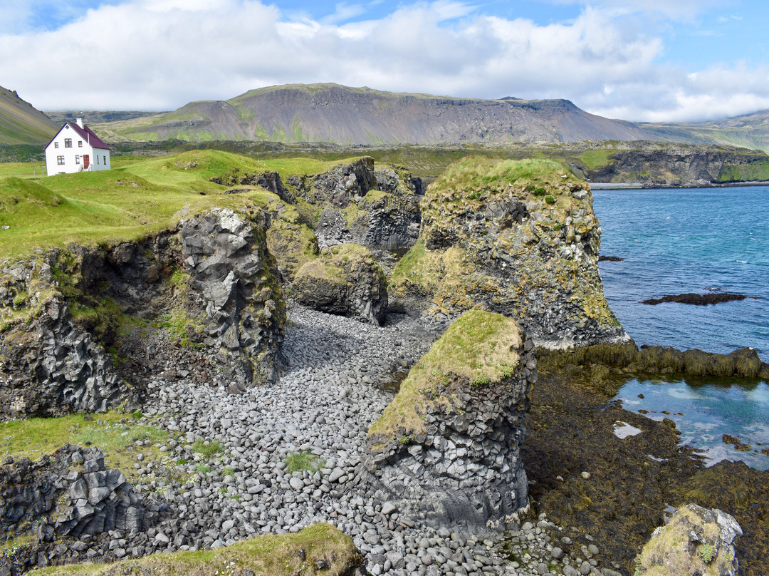 Arnarstapi Cliff-Arnarstapi必去景点