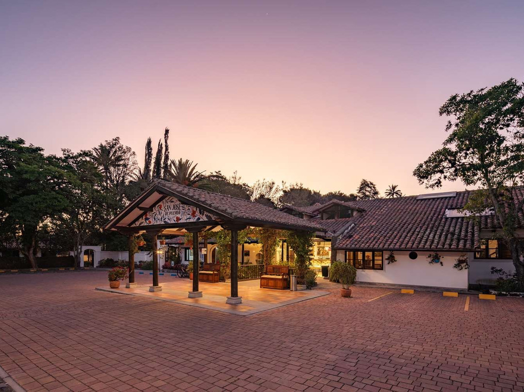 San Jose de Puembo Hotel & Convention Center主图