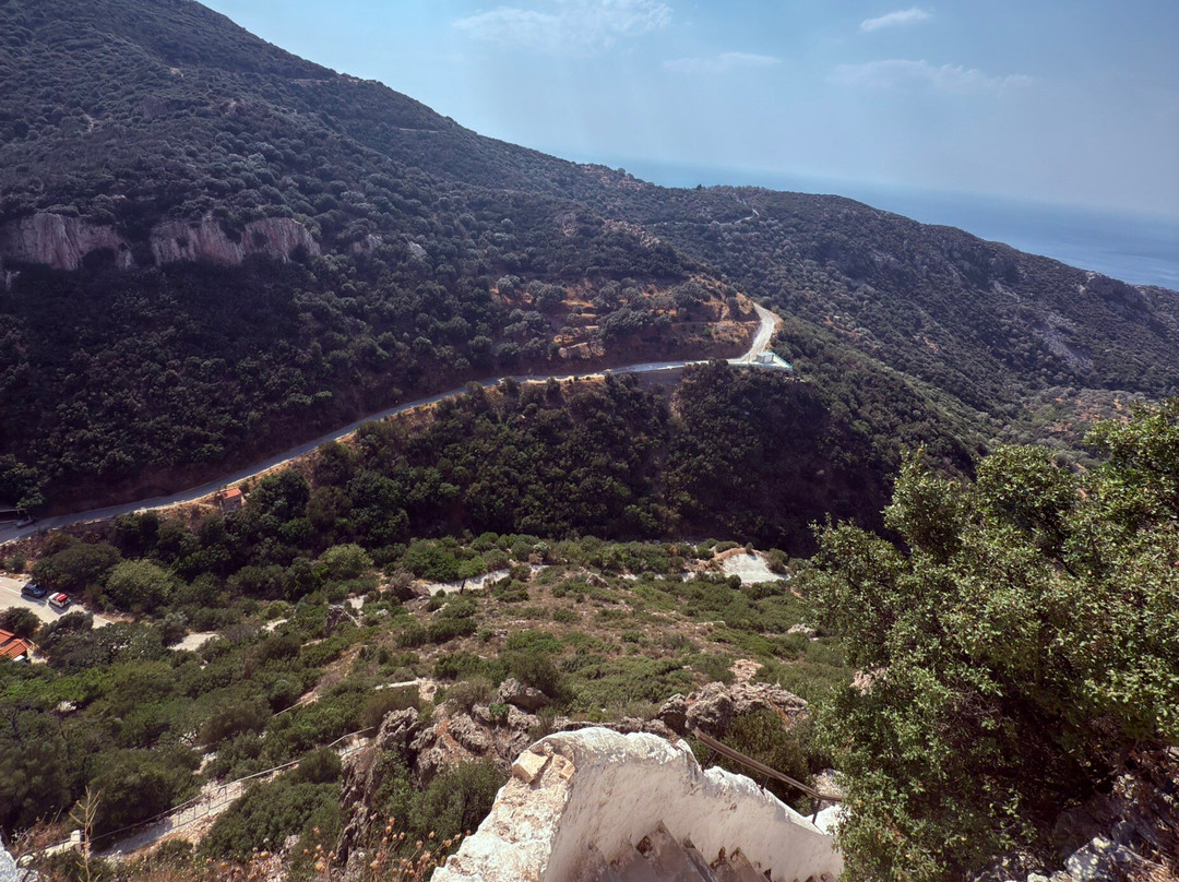 Cave of Pythagoras-Votsalakia必去景点