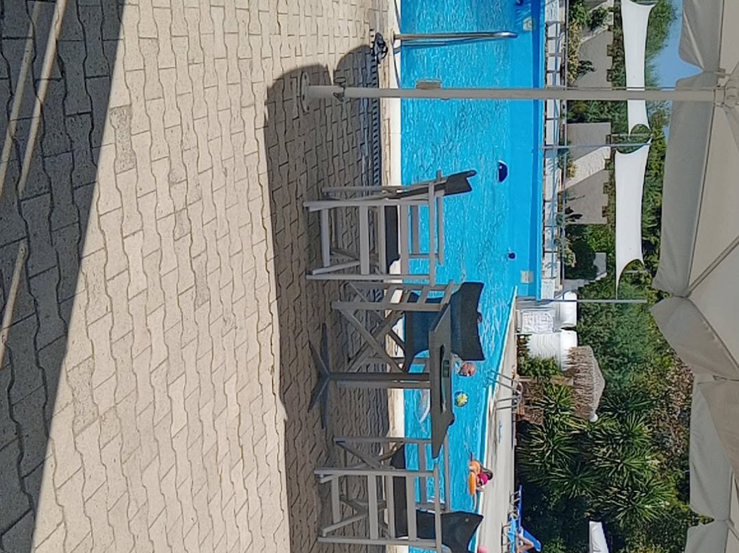 The Grove Seaside Hotel主图