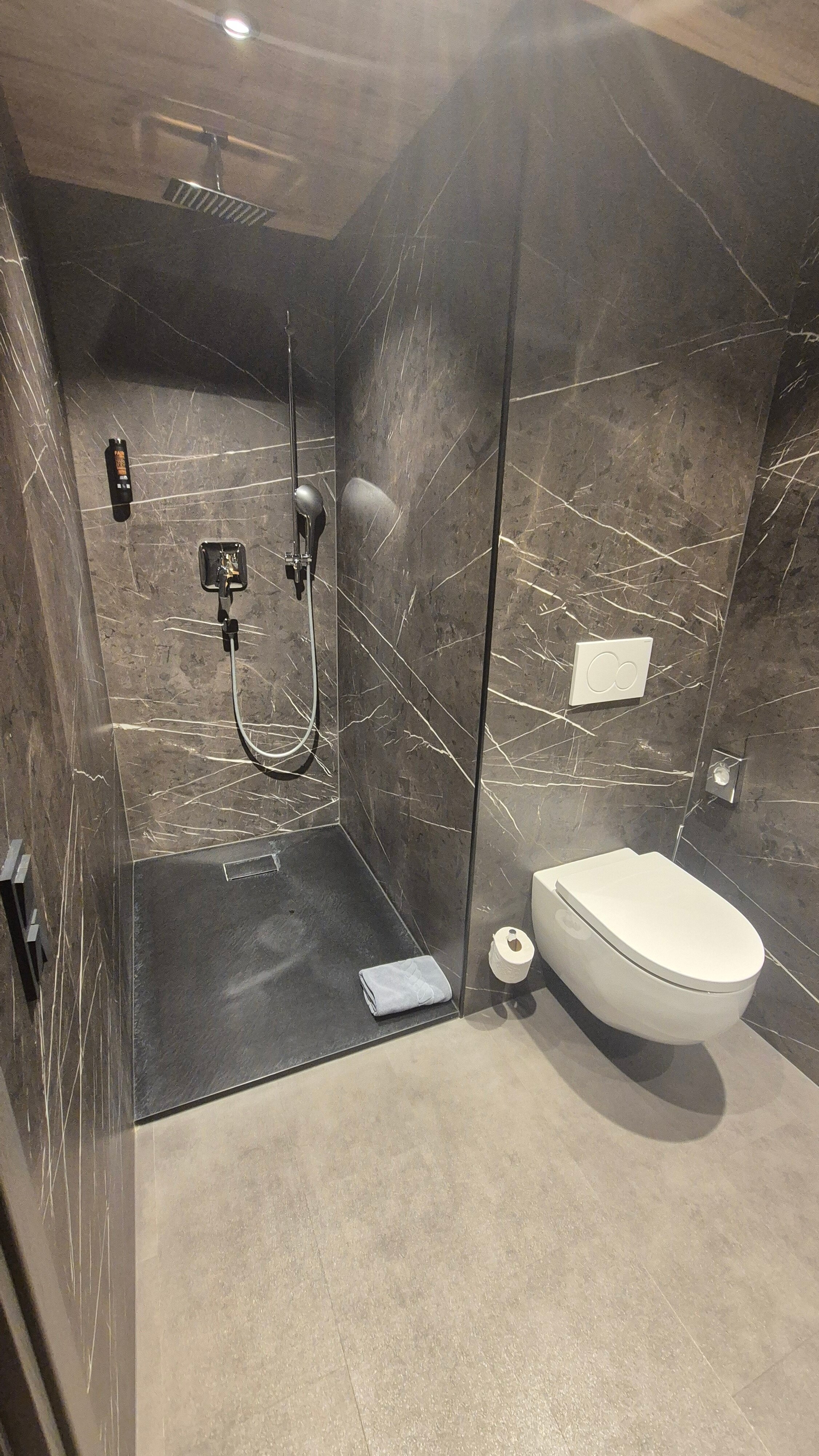 Landgasthof & Hotel beim Lipp-浴室