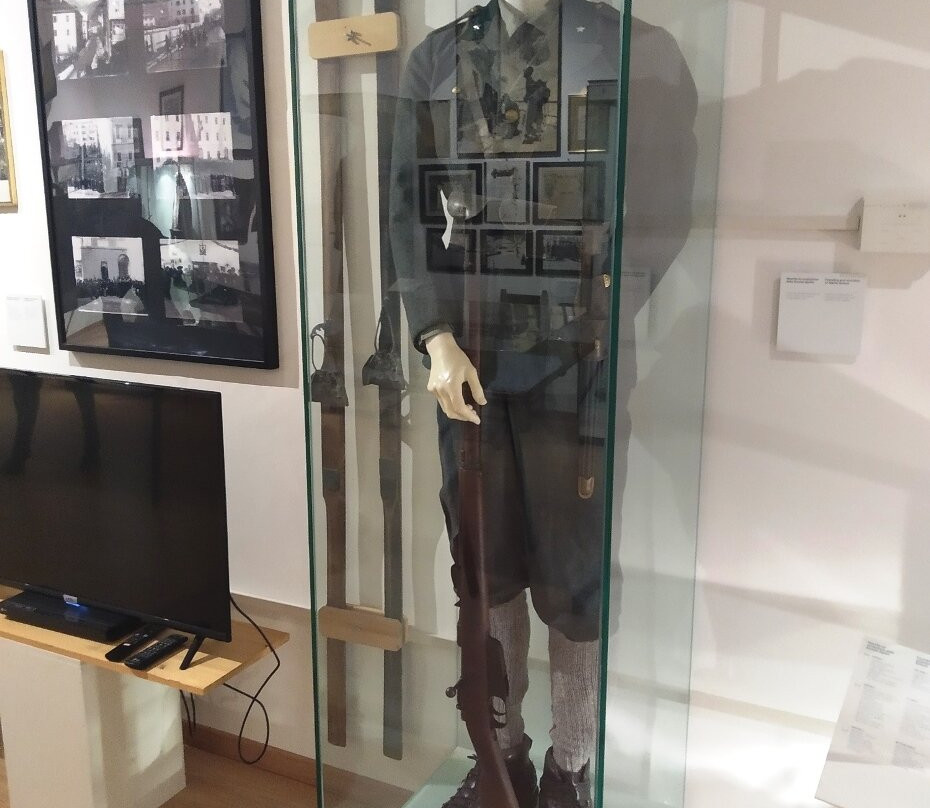 Museo della Scuola Alpina della Guardia di Finanza-普雷达佐必去景点