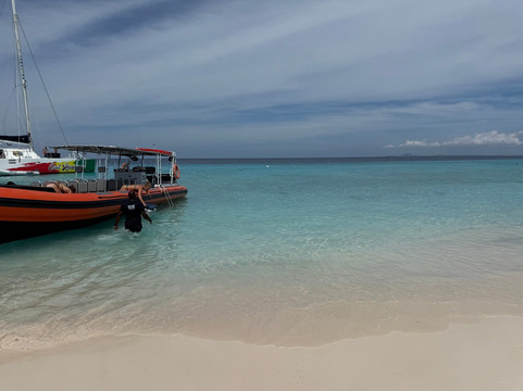 Powerboat Caribbean-威廉斯塔德必去景点