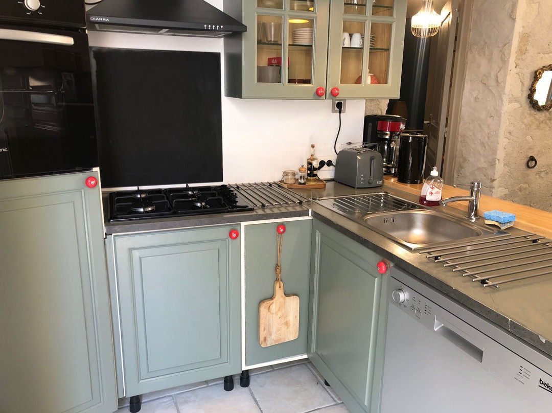 Sepmes酒店住宿-Aquarelle