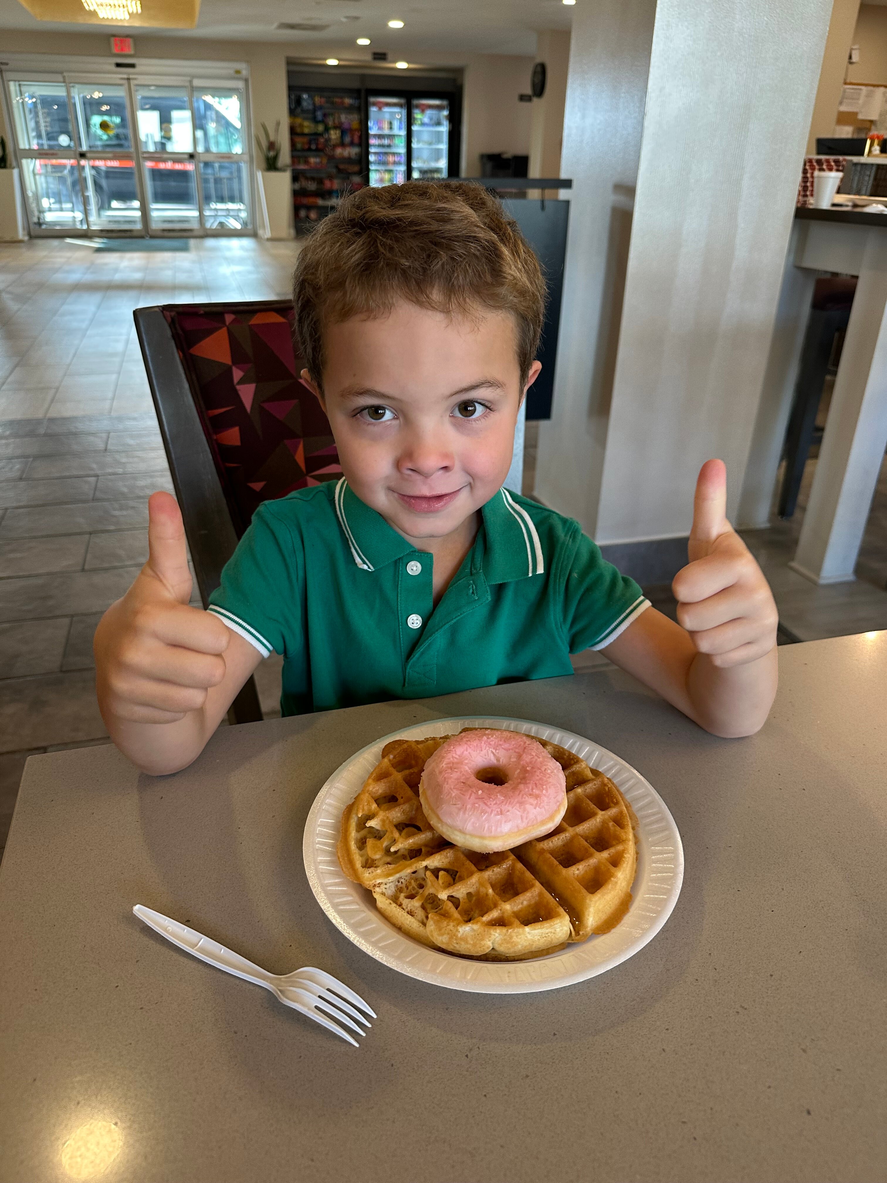 Orangewood Inn & Suites Kansas City Airport-官方