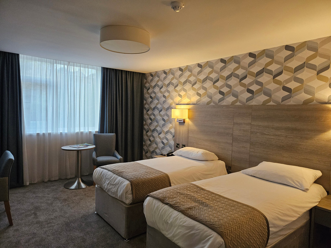 最佳西方外交官酒店主图